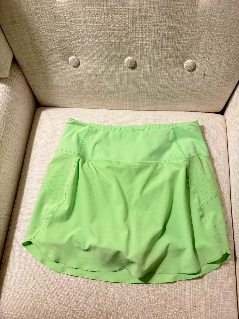 Athleta Run with It Skort. Lime Green. Size XS